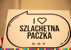 napis na kartce: I Love Szlachetna Paczka
