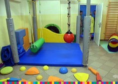 Wnętrze pomieszczenia przeznaczonego na zajęcia dla dzieci
