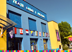 Fasada budynku Teatru Lalki i Aktora w Łomży