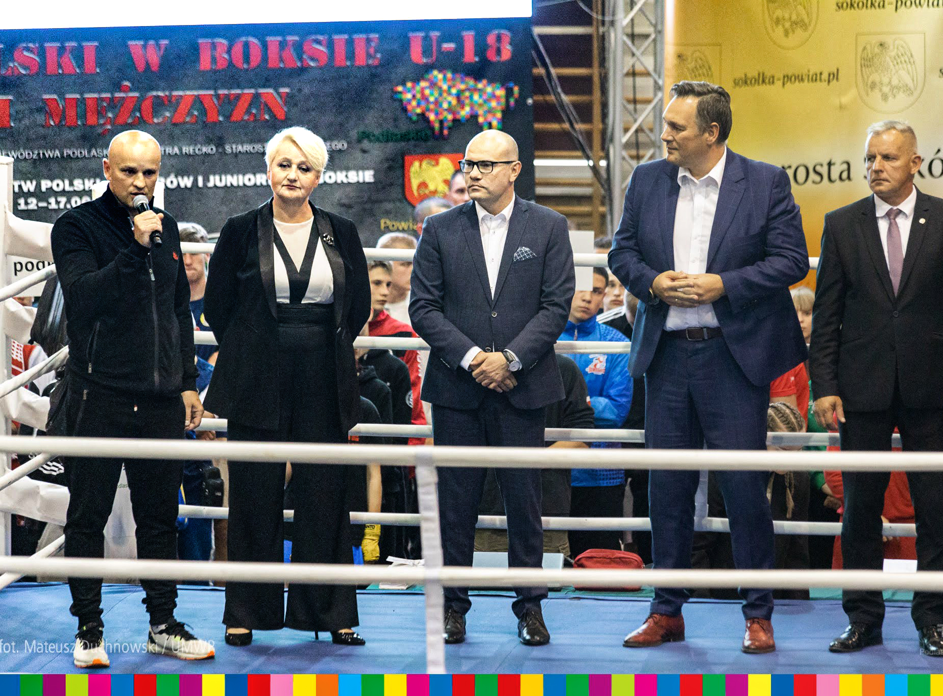 Mistrzostwa Polski w boksie U-18 kobiet i mężczyzn w Sokółce uroczyście otwarte