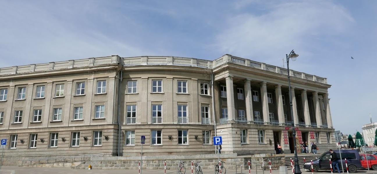 Budynek Uniwersytetu w Białymstoku - Wydział Historyczno-Socjologiczny.jpg