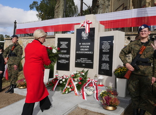 Odsłonięcie pomnika Ofiar Obławy Augustowskiej