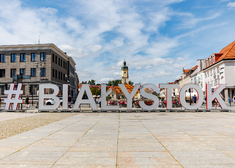 Rynek Kościuszki z napisem Białystok