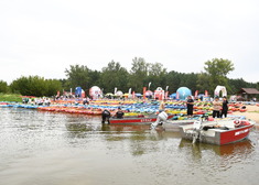 Kajaki na na plaży.