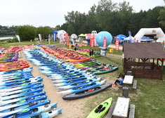 Kajaki na plaży Drohiczyna.