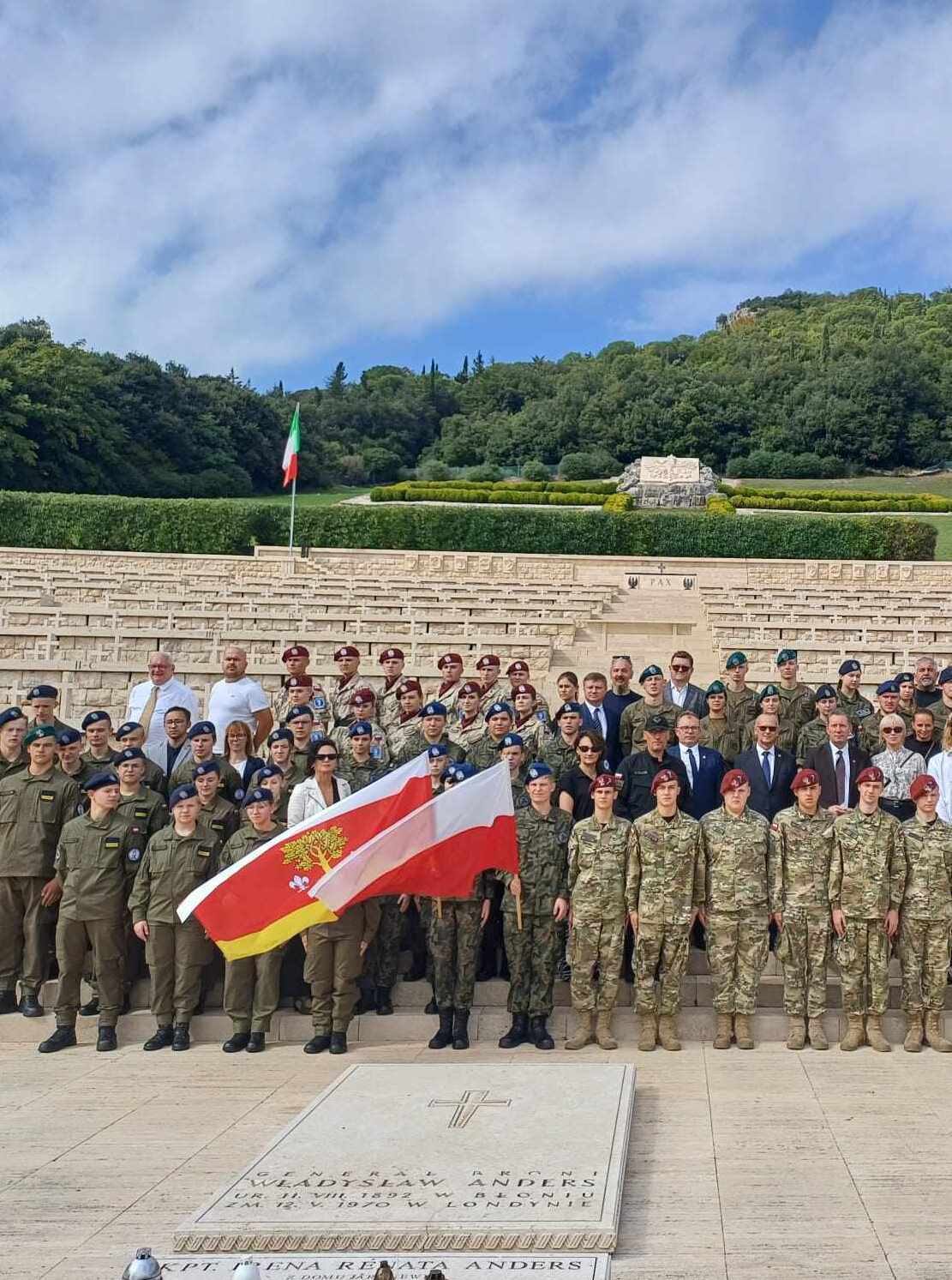 Światowy Zlot Młodzieży Polskiej z Kraju i z Zagranicy we Włoszech