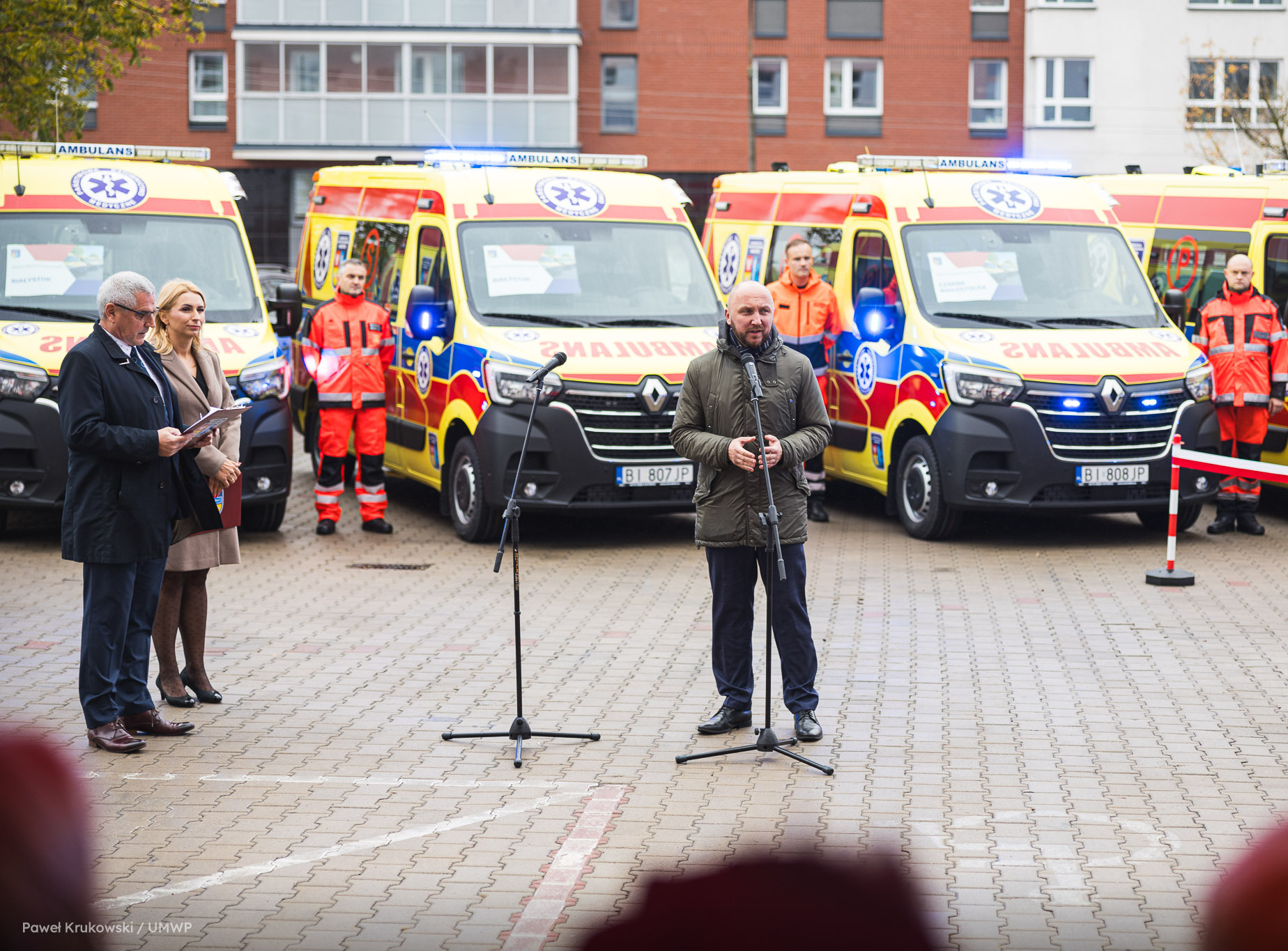 10 nowych ambulansów wesprze system ratownictwa medycznego w województwie