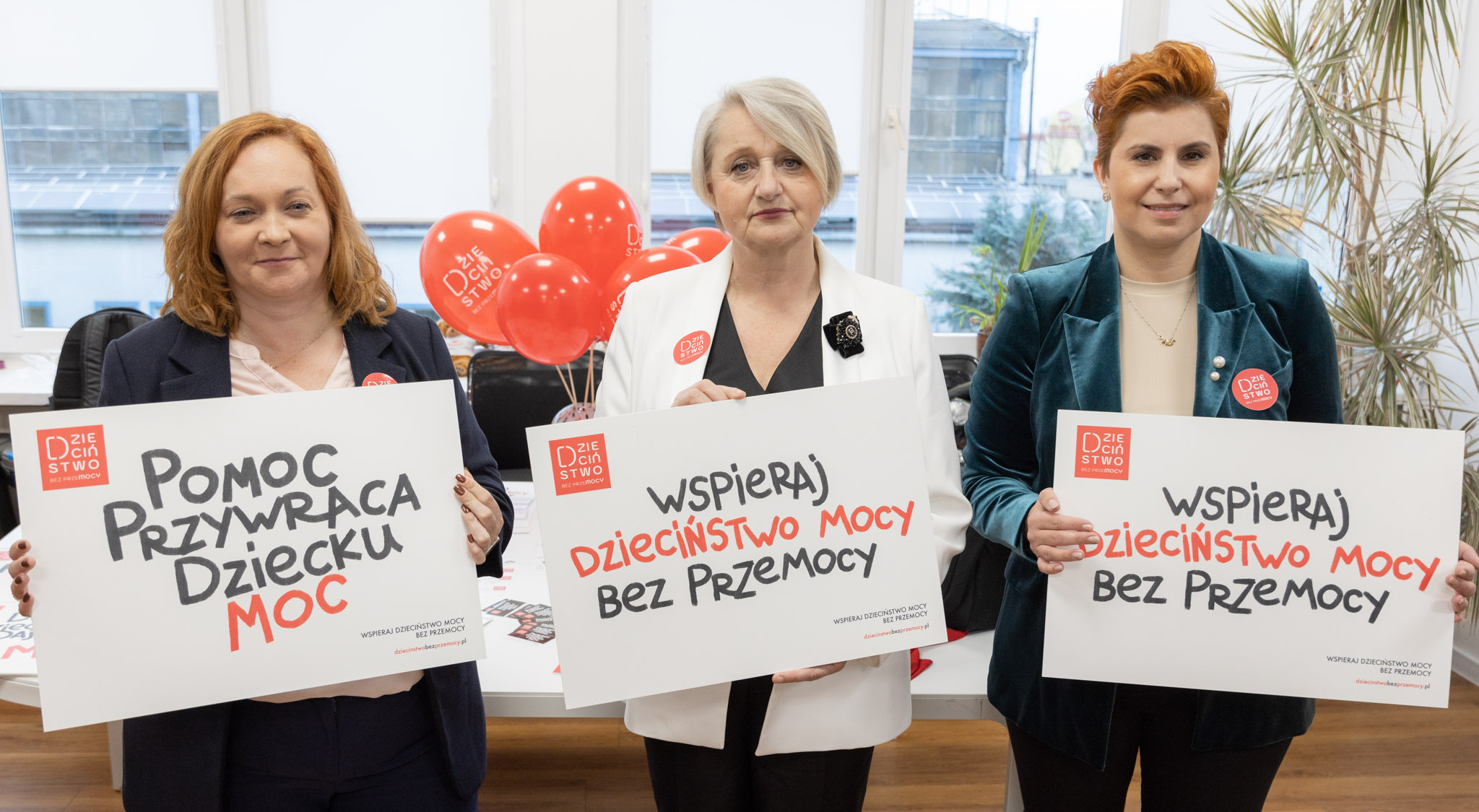 Dobre dzieciństwo daje moc. 19.11 przybierzmy czerwone barwy i włączmy się w kampanię