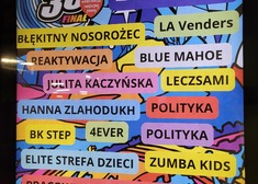 Wykonana w formie kolorowego plakatu lista zespołów grających w koncercie z okazji łomżyńskiego finału Wielkiej Orkiestry Świątecznej Pomocy