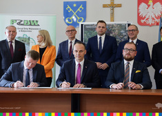 Podpisanie umowy na budowę obwodnicy Ciechanowca (10).jpg